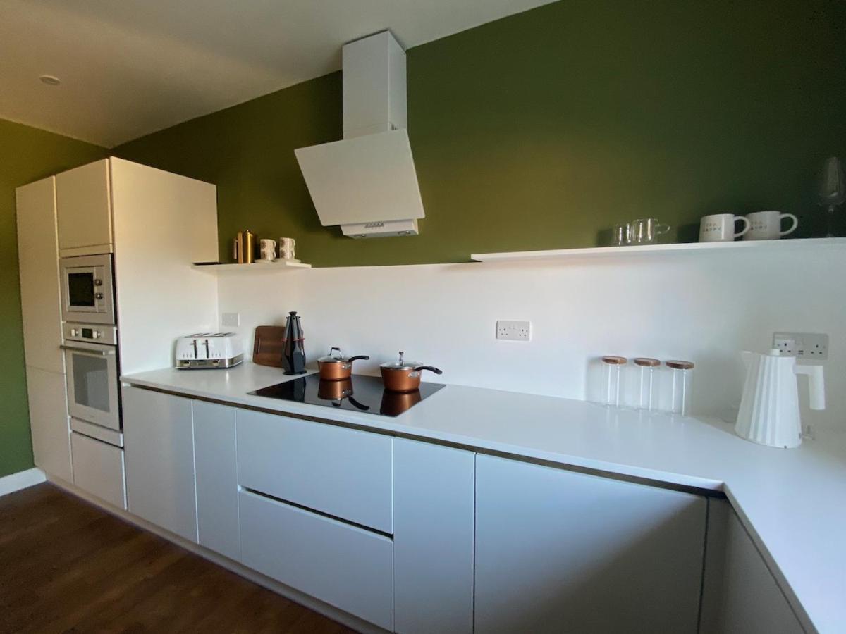 Arbroath Luxury Apartment In Mcm Style ภายนอก รูปภาพ