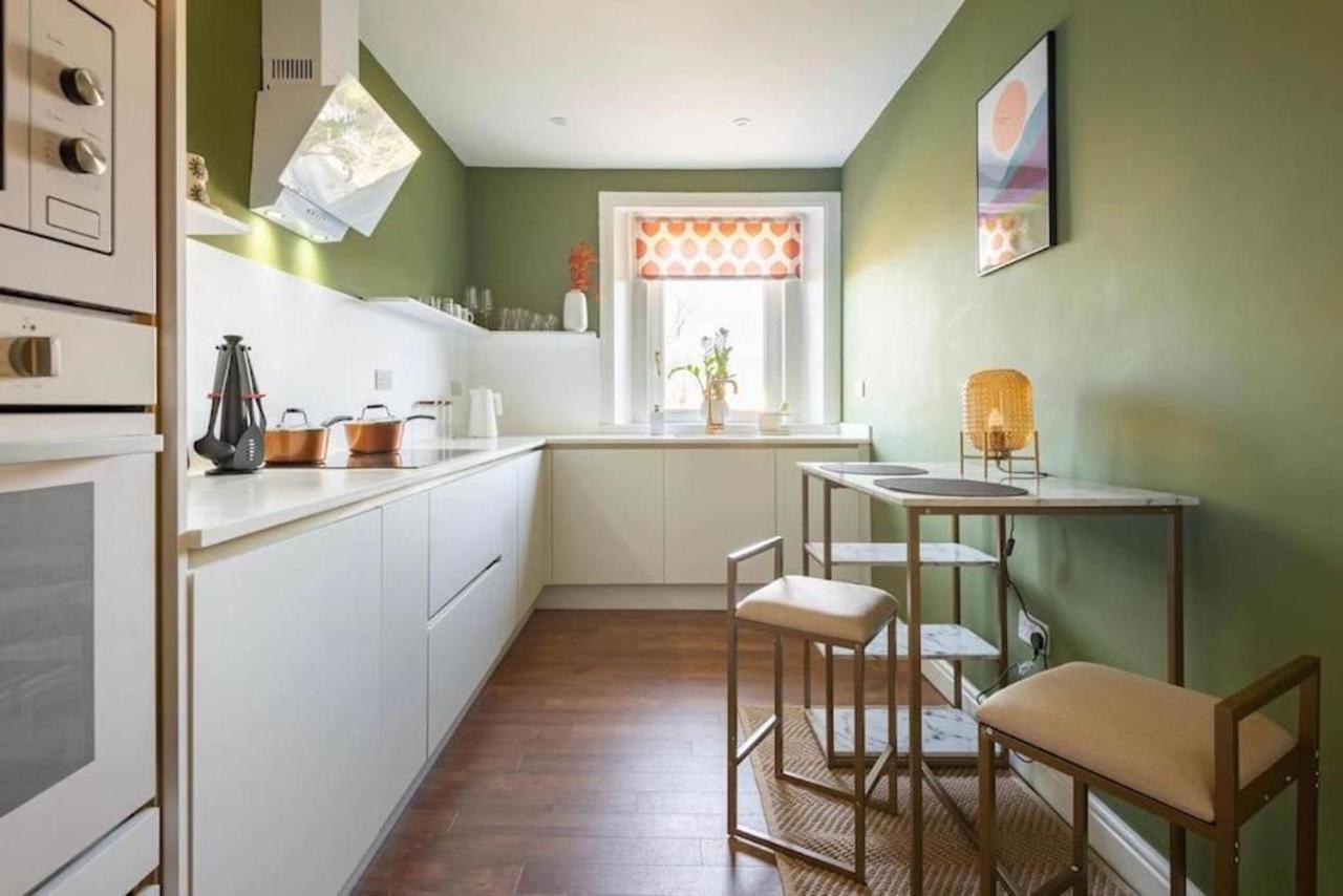 Arbroath Luxury Apartment In Mcm Style ภายนอก รูปภาพ