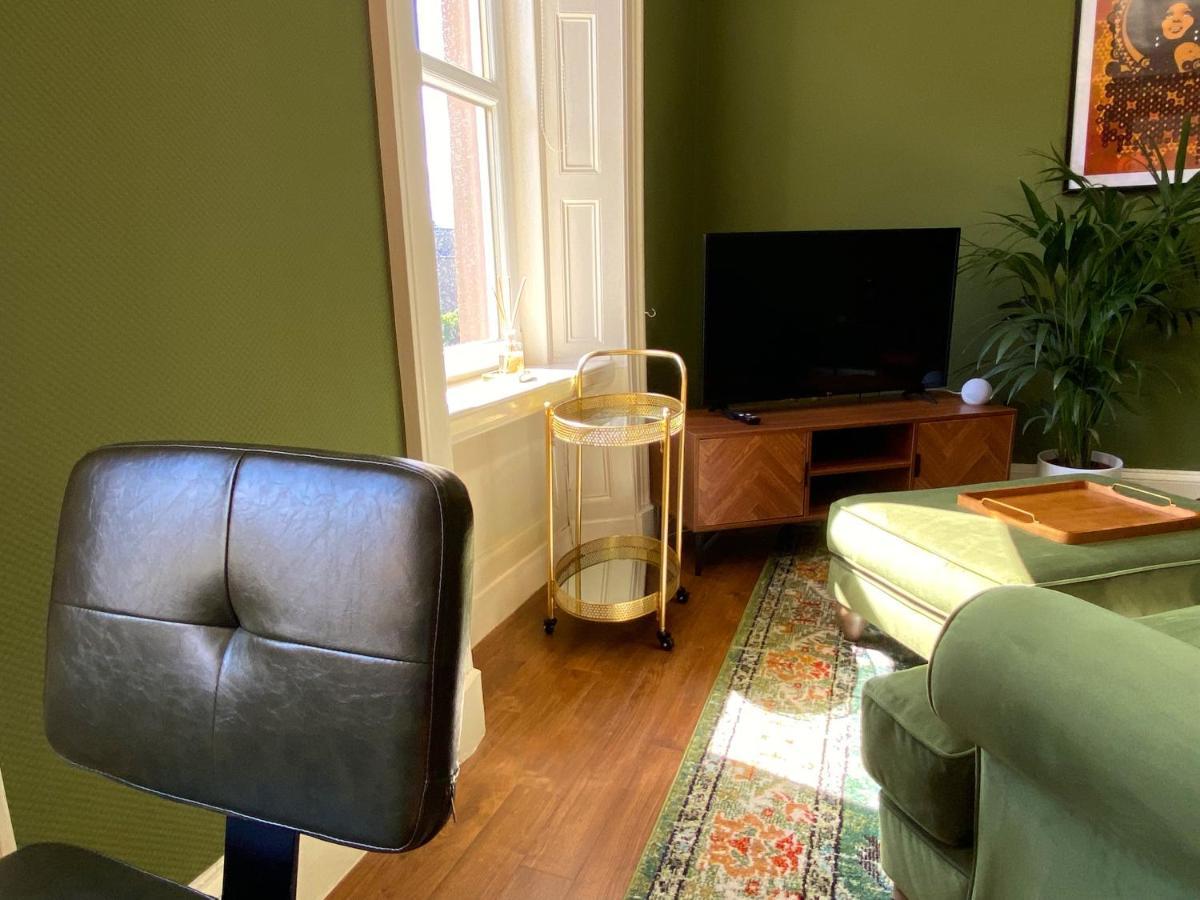 Arbroath Luxury Apartment In Mcm Style ภายนอก รูปภาพ